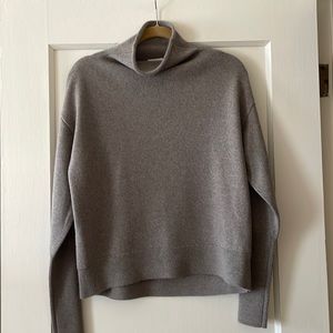 NWOT Aritzia Wilfred Cyprie Merino Turtleneck Sweater